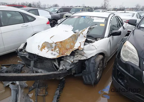 2012 Mitsubishi Galant Fe z USA, uszkodzony, nr VIN 4A32B2FF7CE011561